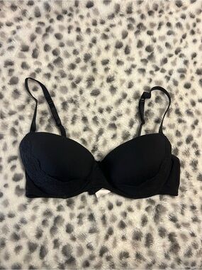 Candie's Black Lace-Trim T-Shirt Bra